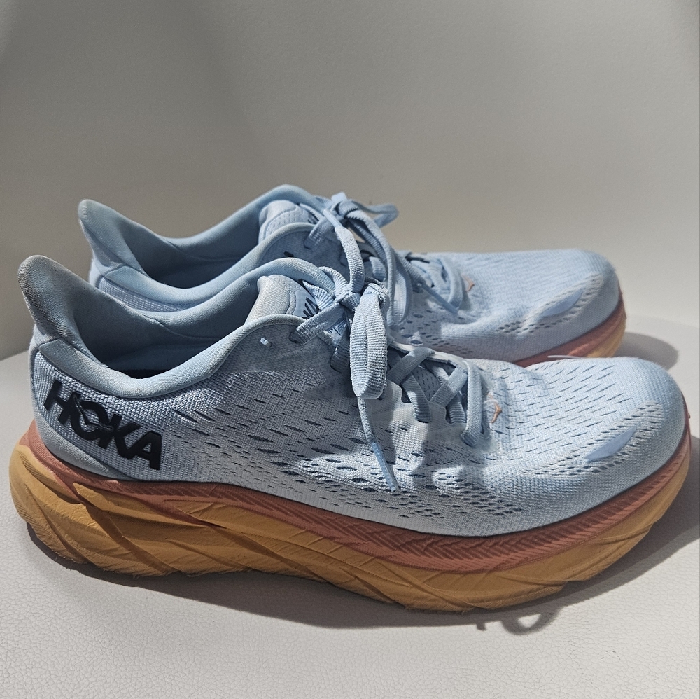 Hoka Clifton 8 Wide Running Shoes